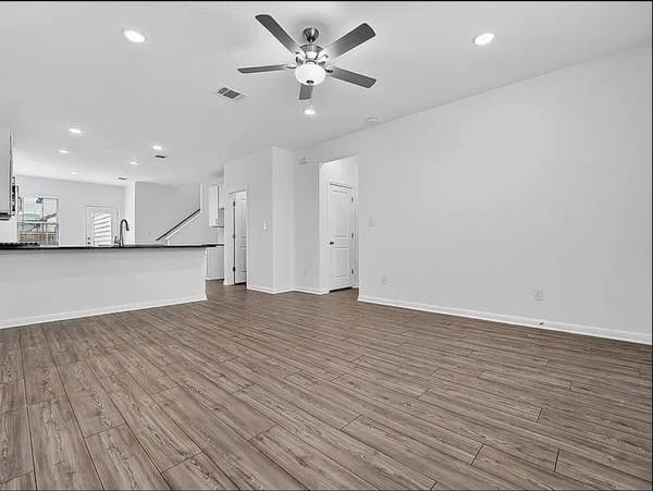 203 Betsy RD, Hutto, TX 78634