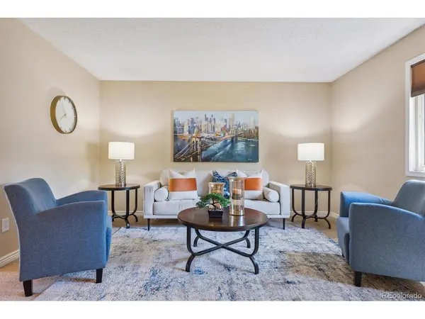 550 S Pearl, Elizabeth, CO 80107