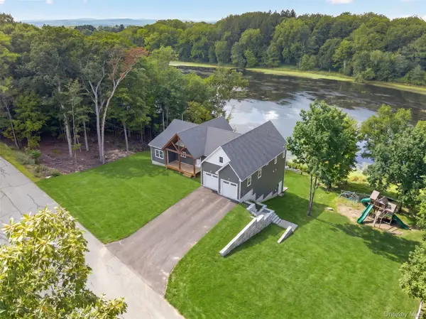 86 Shore BLVD, Slate Hill, NY 10973