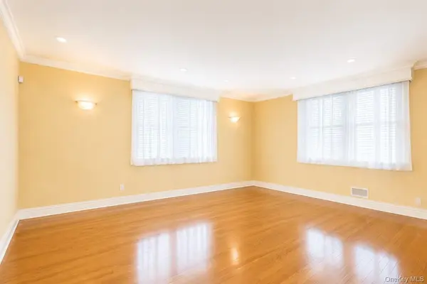 182-12 Horace Harding Expressway #1K, Fresh Meadows, NY 11365