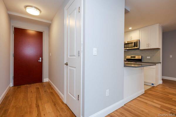 661 W Broadway #604, Long Beach, NY 11561