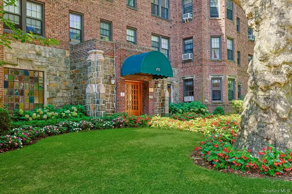 253 Garth RD #3E, Scarsdale, NY 10583