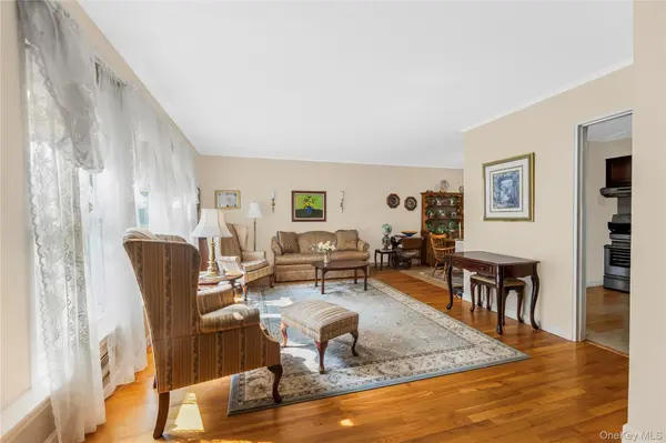 33 Dexter RD, Yonkers, NY 10710