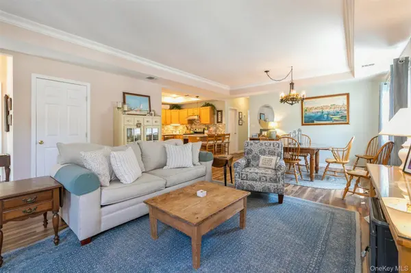 1401 Aerie WAY, East Quogue, NY 11942