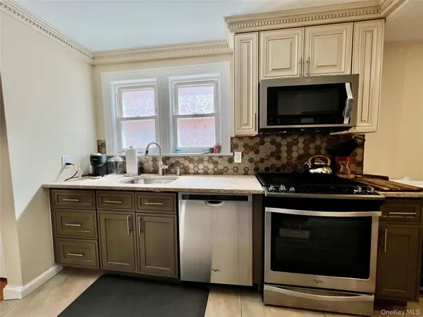 320 Maplegrove AVE, Uniondale, NY 11553