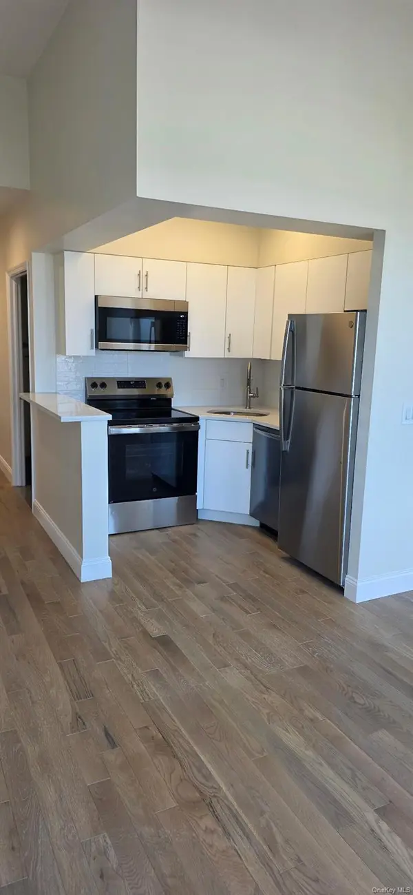 100 New Roc City PL #315, New Rochelle, NY 10801