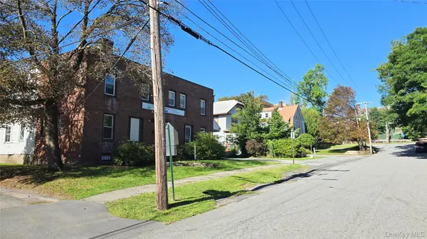 17 Hamilton AVE, Monticello, NY 12701