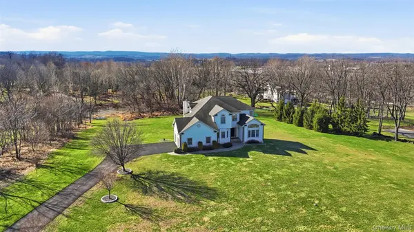 12 Feagles RD, Warwick, NY 10990