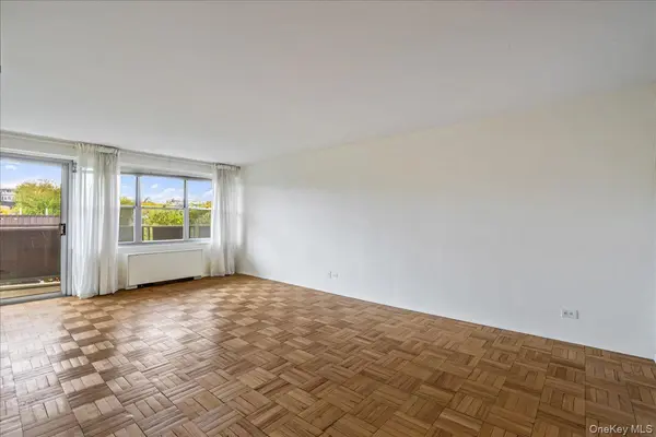 17-85 215th ST #3E, Bayside, NY 11360