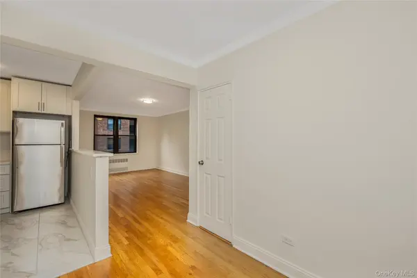 150-10 71st AVE #2K, Kew Garden Hills, NY 11367