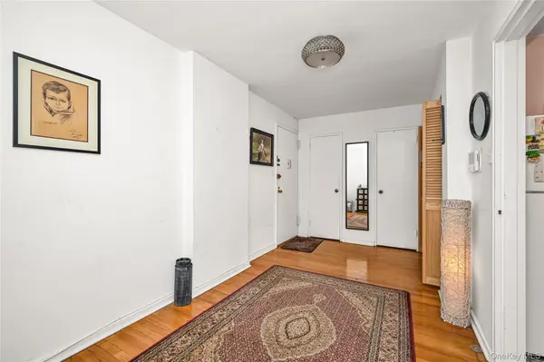 99-10 60Ave #3B, Corona, NY 11368