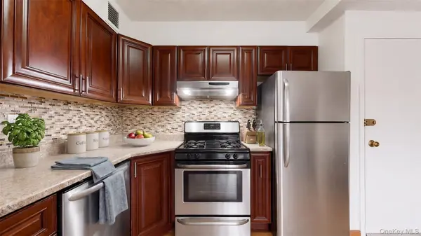 76-01 113th ST #6D, Forest Hills, NY 11375
