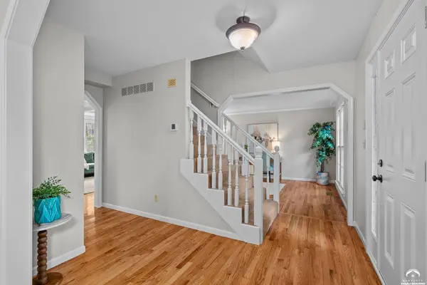 4512 Cedar Ridge CT, Lawrence, KS 66049