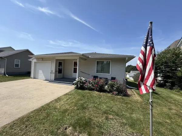 703 4th ST, Parkersburg, IA 50665