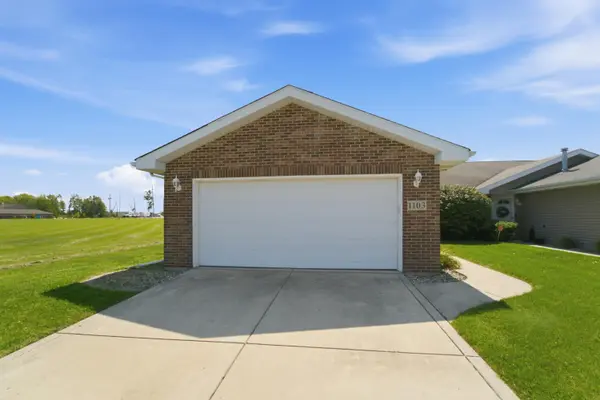 1103 W 84th DR, Merrillville, IN 46410