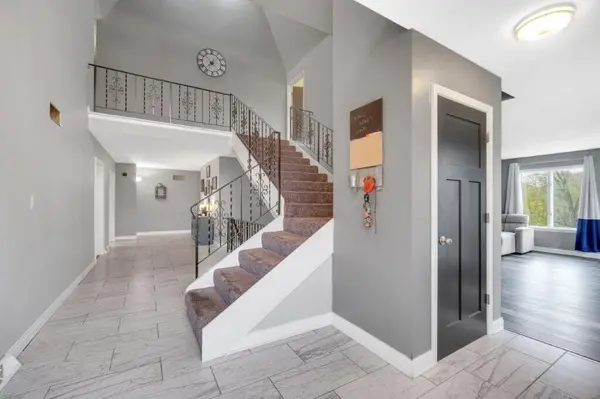 809 W 126th Court, Crown Point, IN 46307
