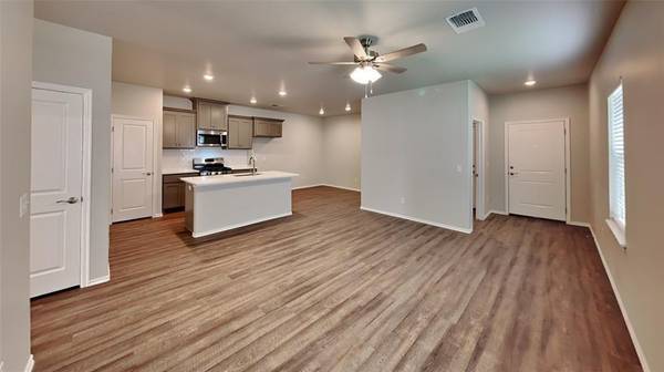 9336 NW 125th ST, Yukon, OK 73099