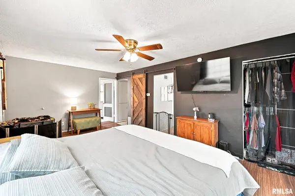 115 W MCCLURE AVE, Bartonville, IL 61607