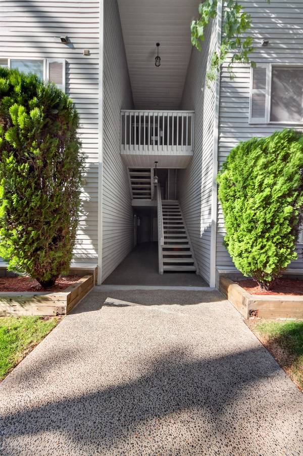 912 W Lincoln Pl ##102, Spokane, WA 99204