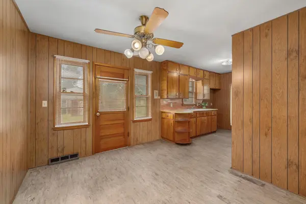 1715 E Mona Ln, Wichita, KS 67216