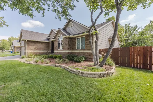 134 N Emporia Ave., Valley Center, KS 67147