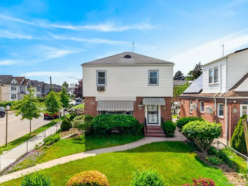 32-34 147th PL, Flushing, NY 11354
