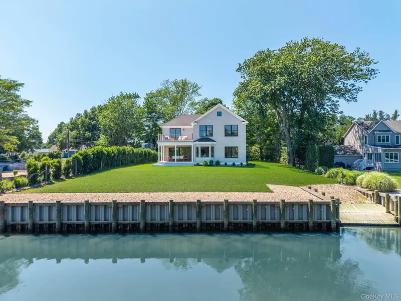 195 Williamsburg DR, Southold, NY 11971