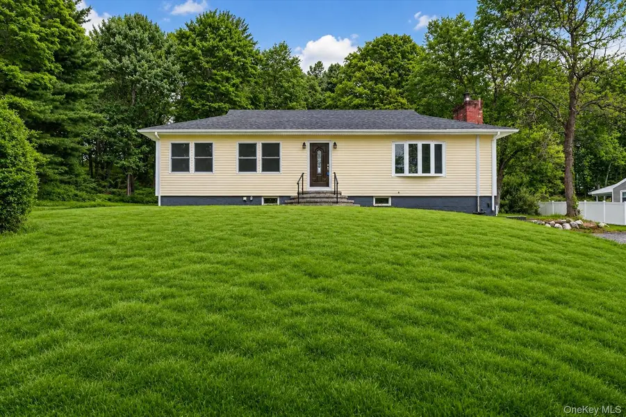 80 N Cross RD, Lagrangeville, NY 12540