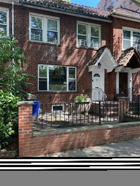34-49 73rd ST, Jackson Heights, NY 11372