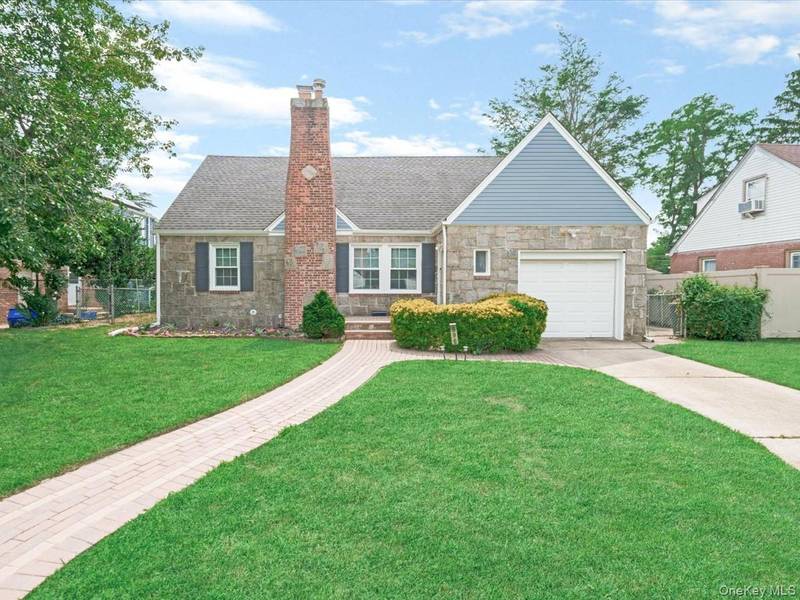 596 Terrace PL, Baldwin, NY 11510