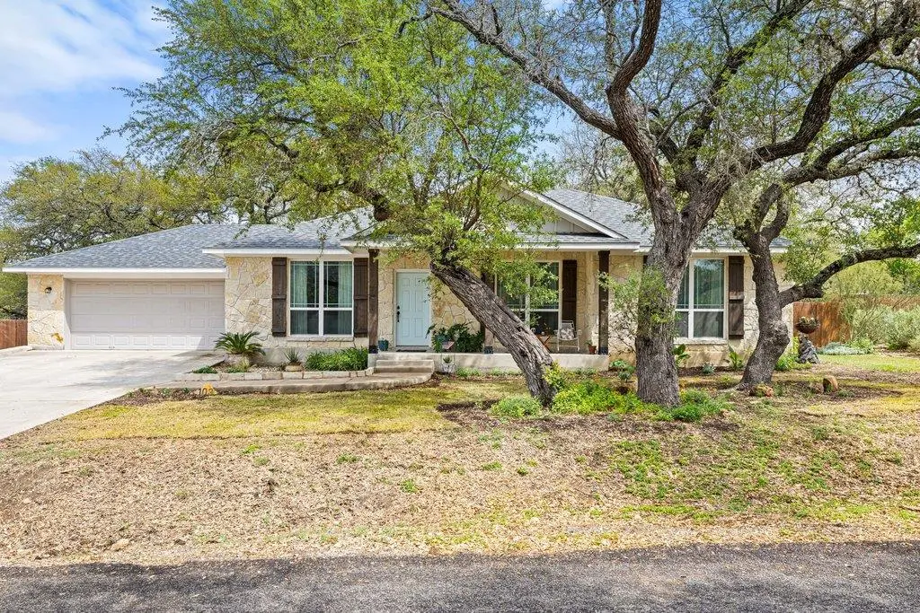 103 Leaning Oak CIR, Johnson City, TX 78636