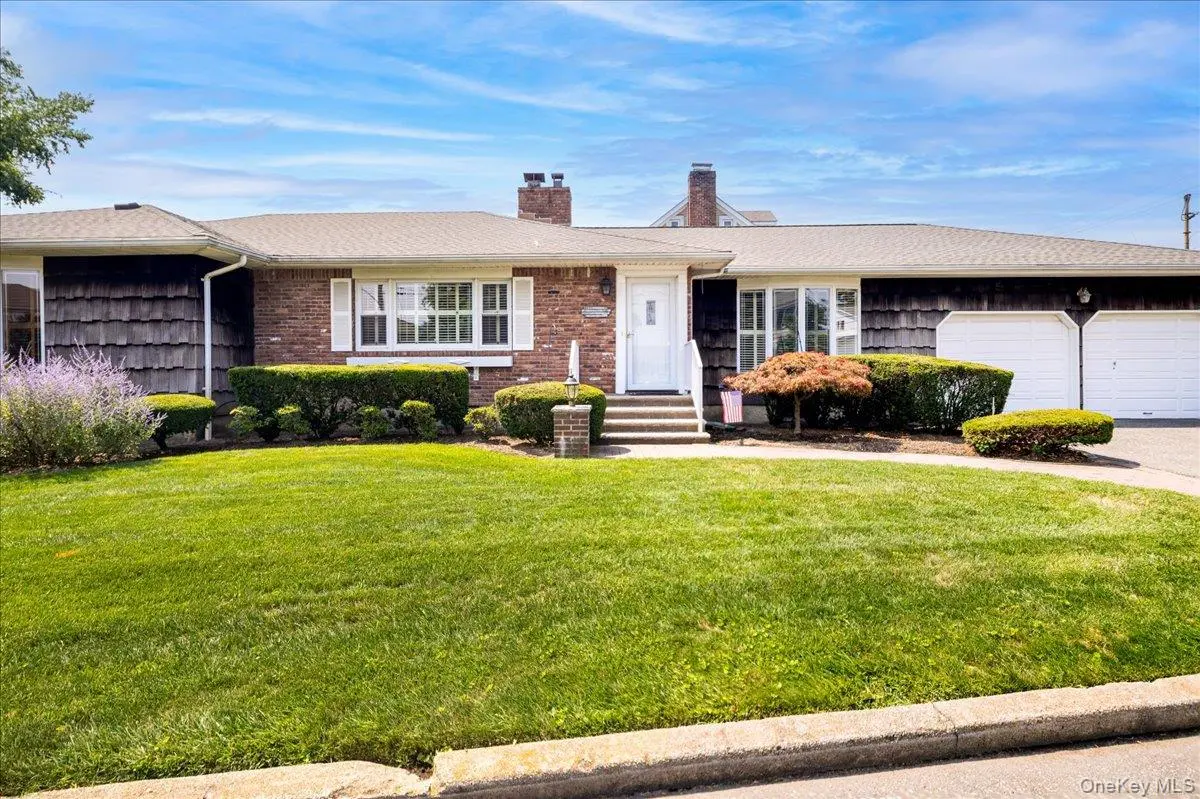 131 Oceanview RD, East Rockaway, NY 11518