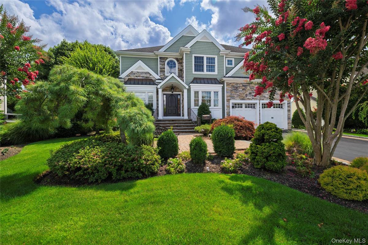 154 Shoreham RD, Massapequa, NY 11758