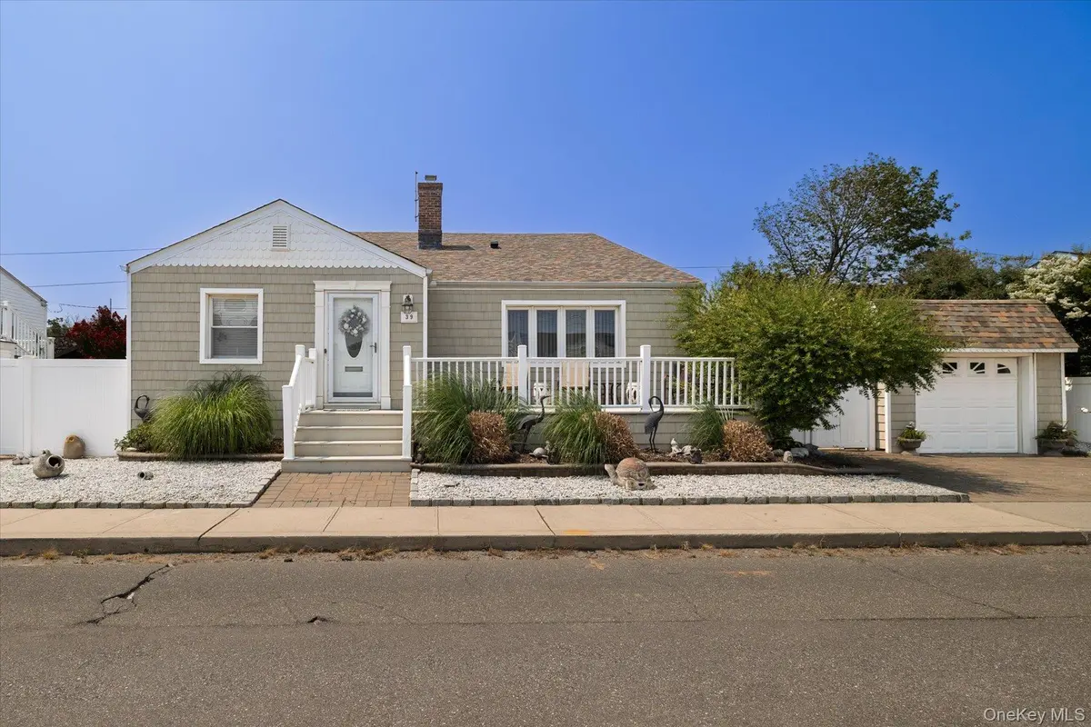 39 Vinton ST, Long Beach, NY 11561