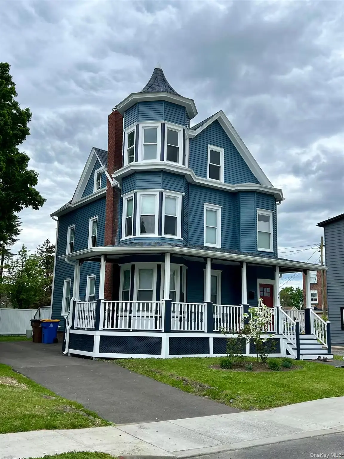34 E Saint James ST, Kingston, NY 12401