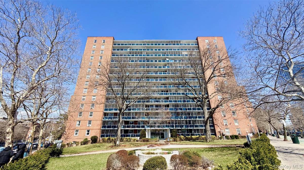 9707 63rd RD #8G, Rego Park, NY 11374