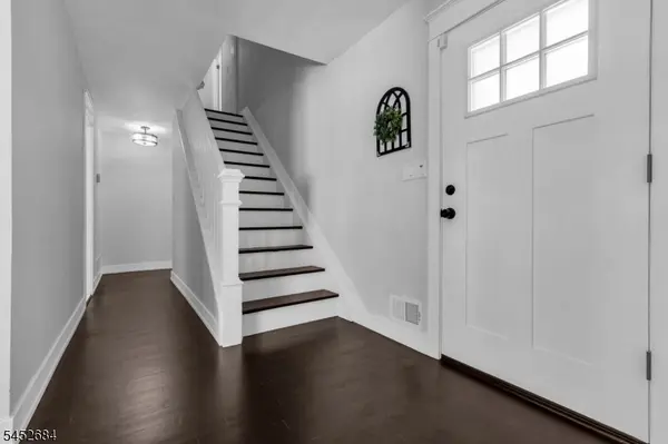 1117 Cambridge Ln, Bridgewater Twp., NJ 08807