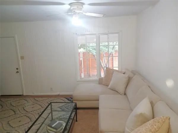 2808 Windsor RD #B, Austin, TX 78703
