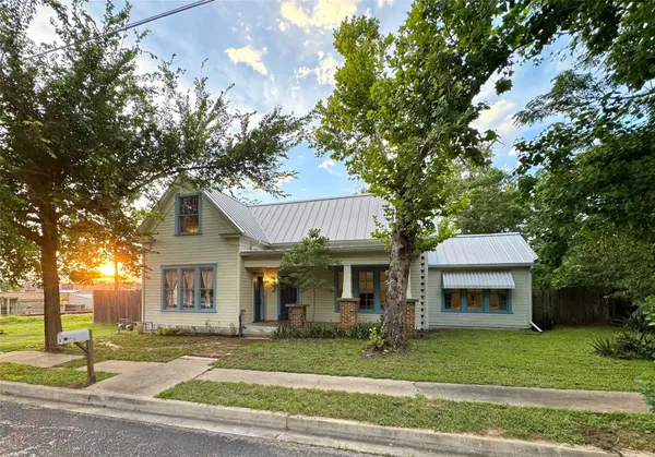 200 E Brenham ST, Elgin, TX 78621