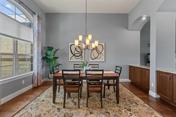 209 E Vienna DR, Hutto, TX 78634