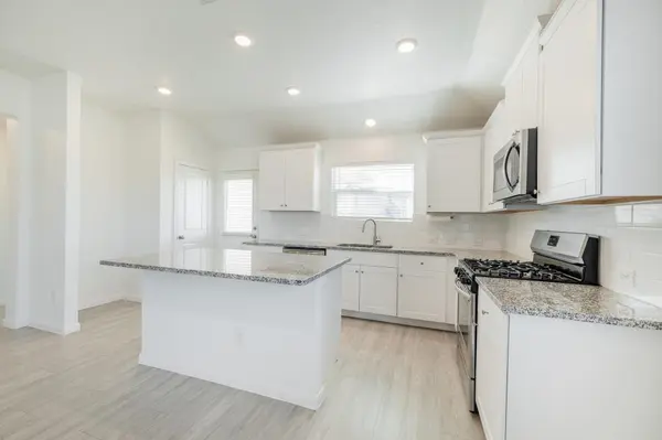 1949 Redstart, New Braunfels, TX 78130