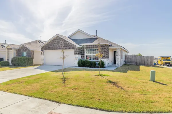 1949 Redstart, New Braunfels, TX 78130