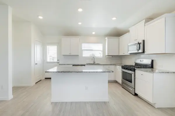 1949 Redstart, New Braunfels, TX 78130