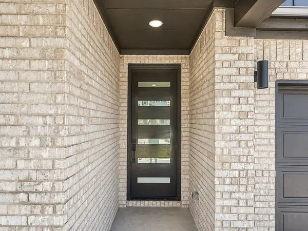 19600 Erna DR, Pflugerville, TX 78660