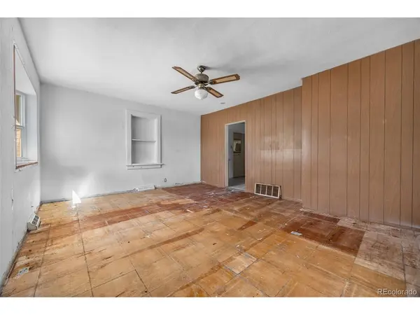 2425 W College, Denver, CO 80219