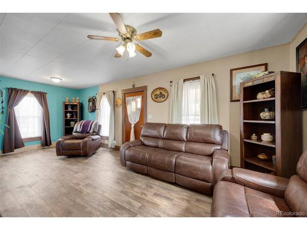 225 Main, Arriba, CO 80804