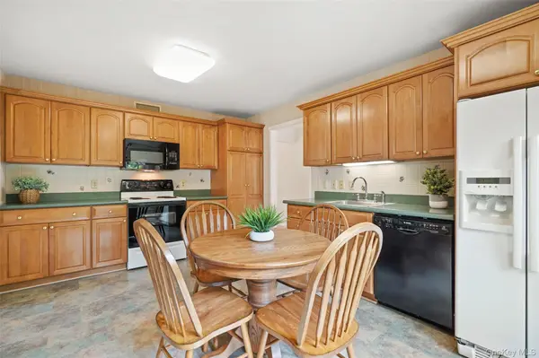 101 Heritage Hills DR #A, Somers, NY 10589