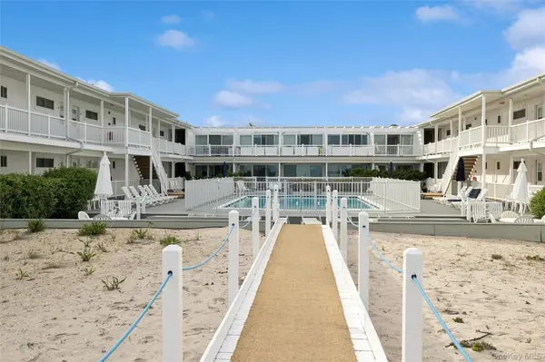 281 Dune RD #17B, Westhampton Beach, NY 11978