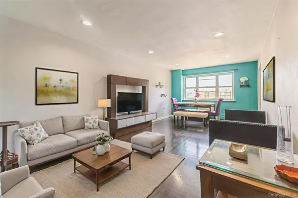 99-10 60th AVE #2G, Corona, NY 11368