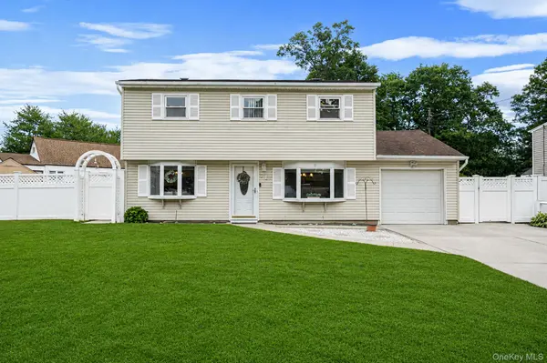 71 Colony RD, Port Jefferson Station, NY 11776